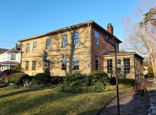 14 N Main St, West Brookfield, MA 01585