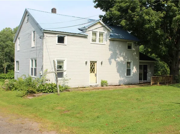 955 N Railroad St, Parish, NY 13131