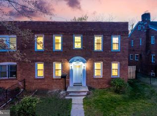 537 Newcomb St SE #201, Washington, DC 20032