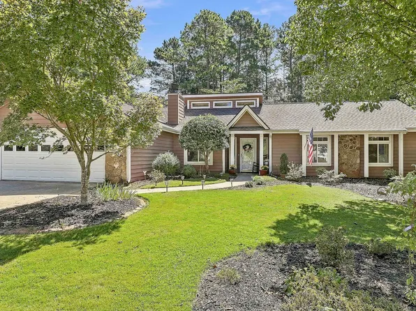 508 Raintree Hl, Peachtree City, GA 30269