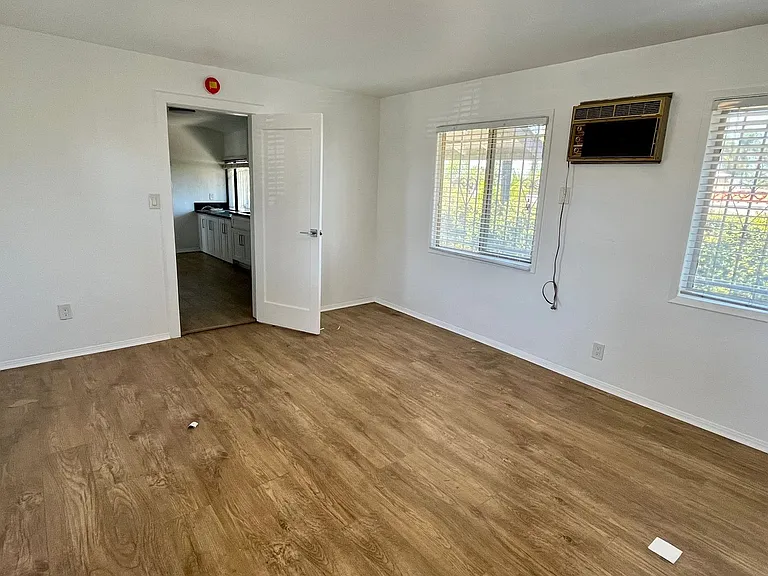 4118 Adams Ave #7 — Photo 23