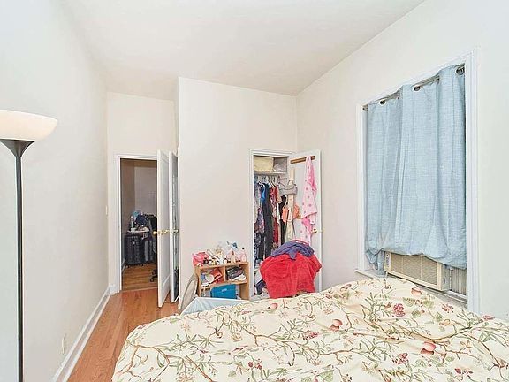 3rd image of 724 Amsterdam Ave Unit 2B