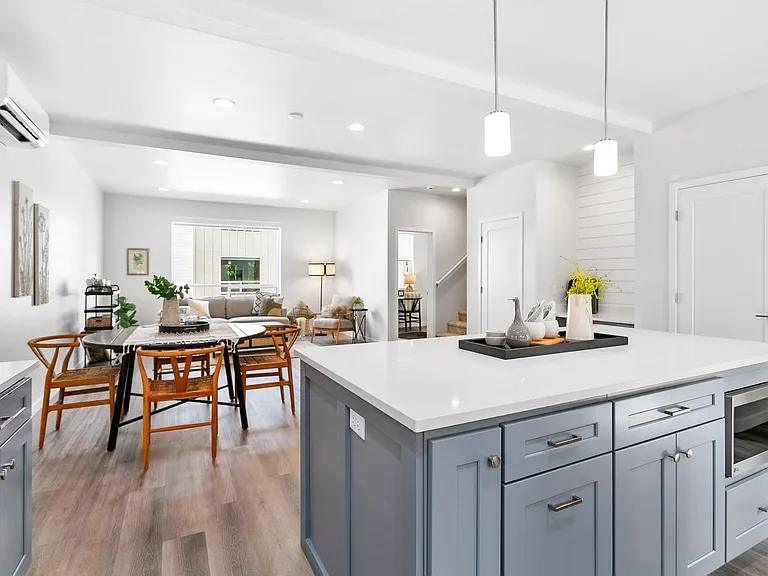 Sorrell Townhomes — Photo 11
