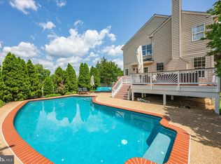 20195 Hidden Creek Ct, Ashburn, VA 20147