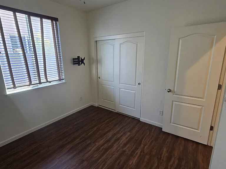 Bedroom 4/Office