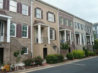 917 Persimmon Point, Sandy Springs, GA 30328