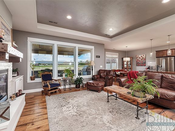 5th image of 5921 Foxtail Ln