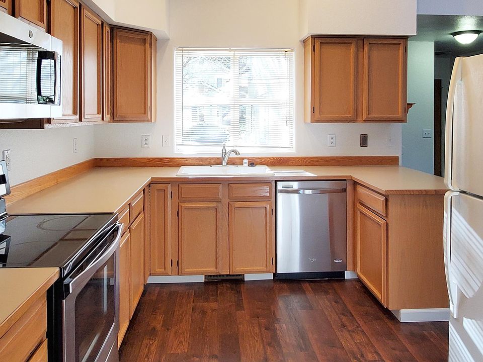 1st image of 4674 Barrington Ln SE