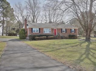 2945 Moyer Rd, Powhatan, VA 23139