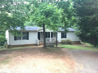 6208 Hideaway Ln, Trinity, NC 27370