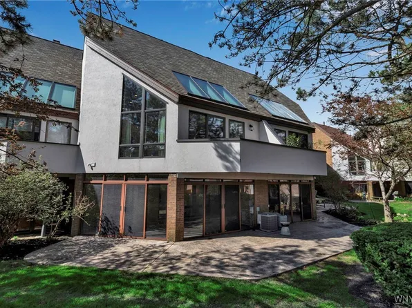 20 Harbour Pointe Cmn, Buffalo, NY 14202
