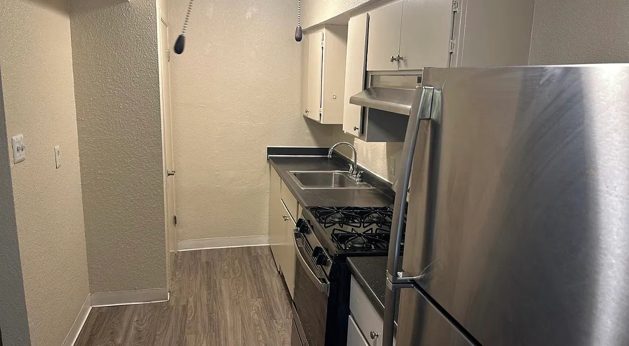 2 bed, $1,600 — Photo 1