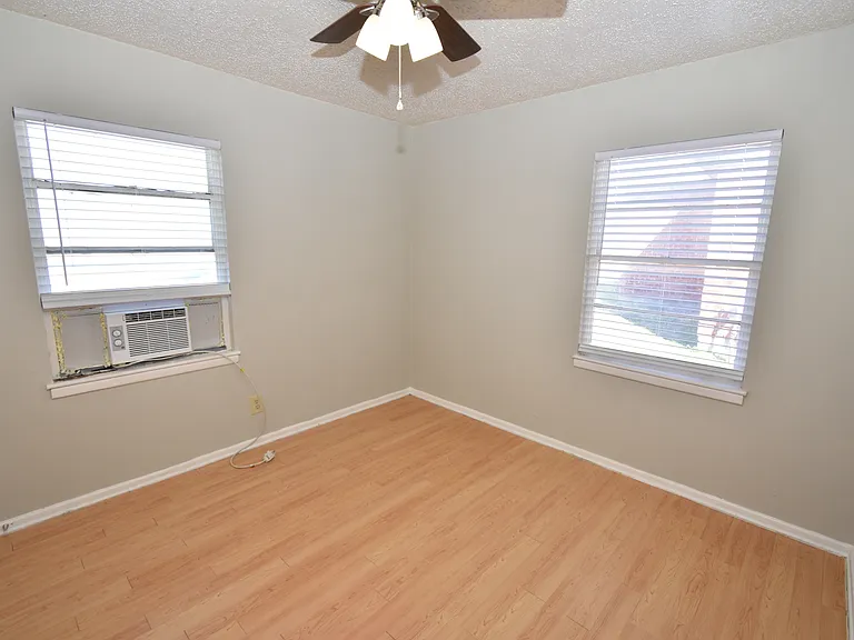 1206 Belvedere Dr — Photo 15
