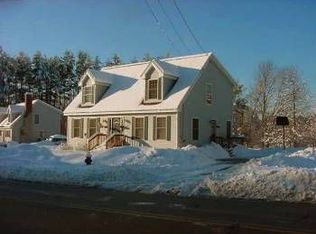 25 Old Manchester Rd, Raymond, NH 03077