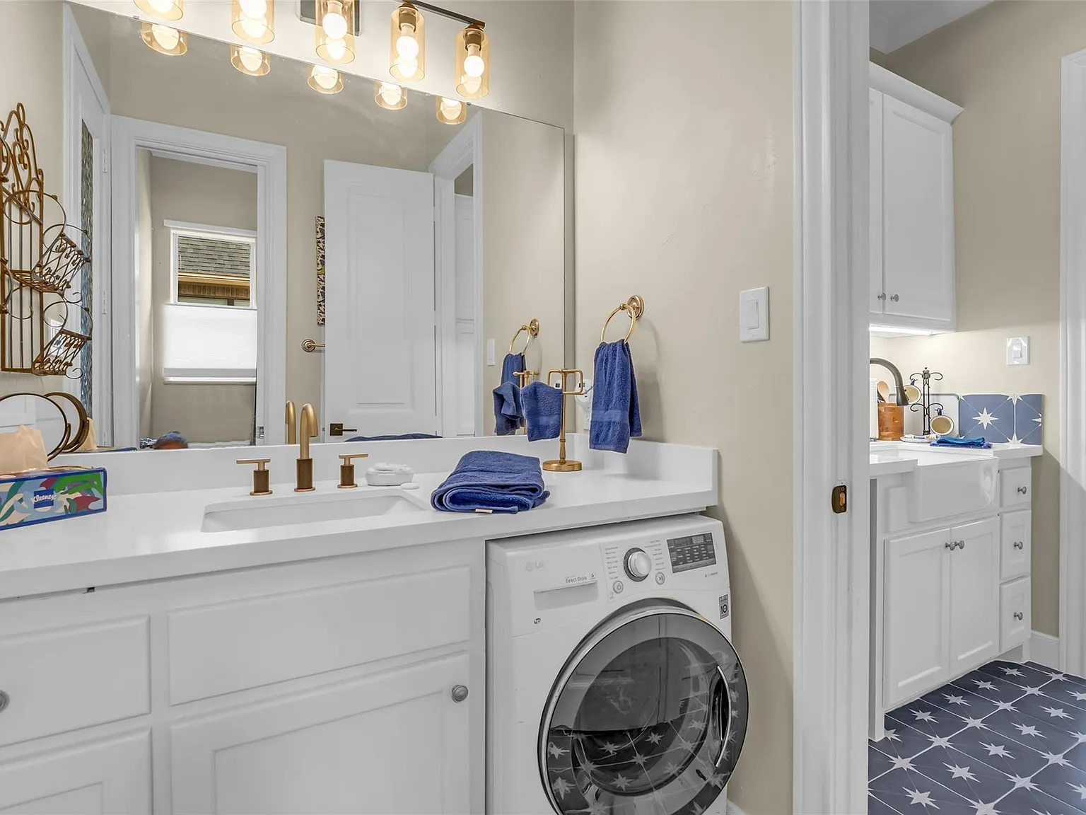 Studio, 1.0 bath, 200 sqft, $1,250 — Photo 4