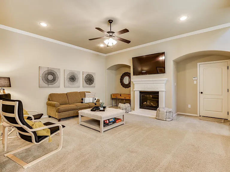231 Carrington Ln — Photo 22
