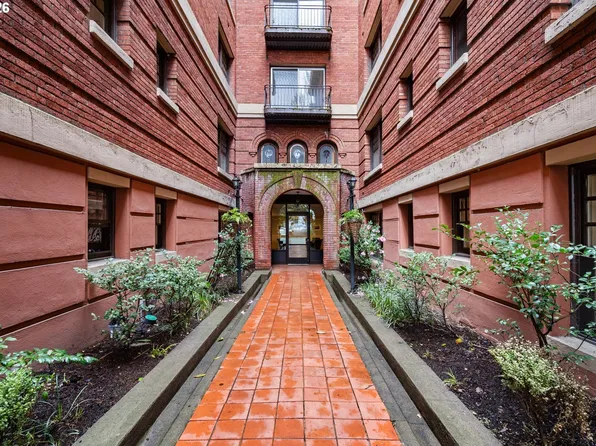 1829 NW Lovejoy St Unit 408, Portland, OR 97209