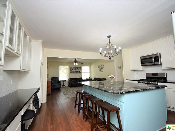 5th image of 106 Brentwood Pl