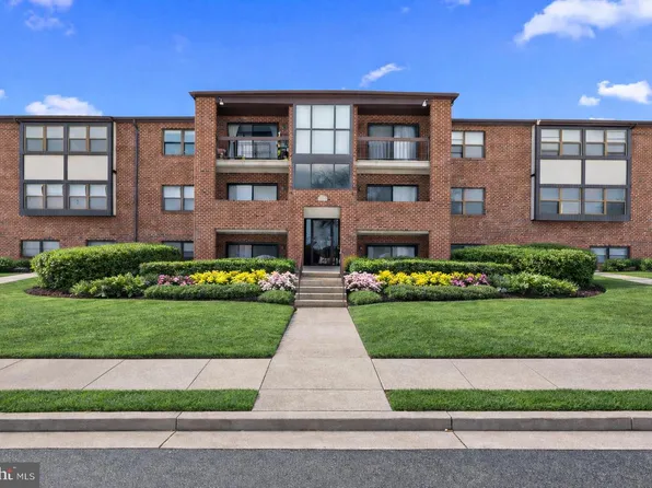 6 Juliet Ln APT 203, Nottingham, MD 21236