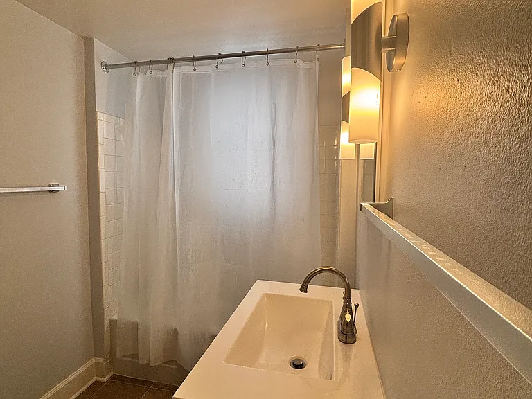 2630 S Marion St #B — Photo 13