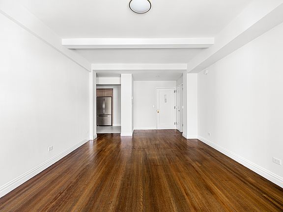3rd image of 210 W 70th St APT 509