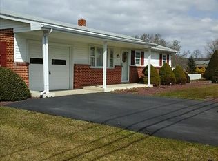 490 Stracks Dam Rd, Myerstown, PA 17067