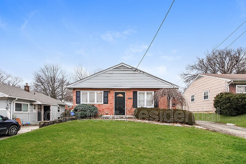 1st image of 6645 Newbridge Dr