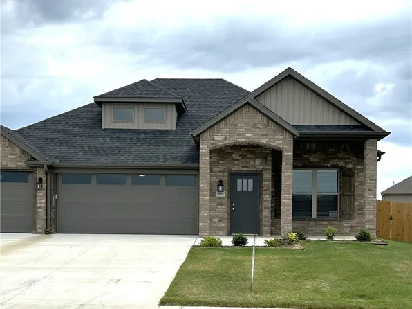 661 Summer Ln, Prairie Grove, AR 72753
