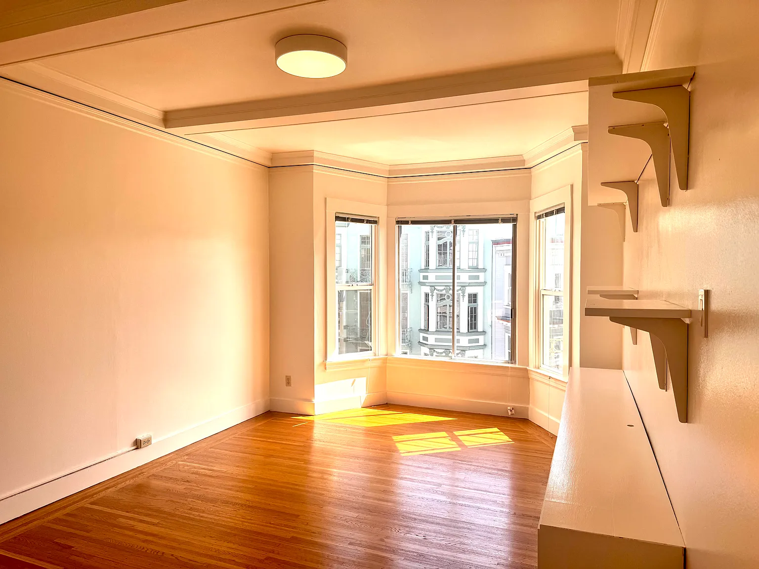 Studio, $3,495 — Photo 2