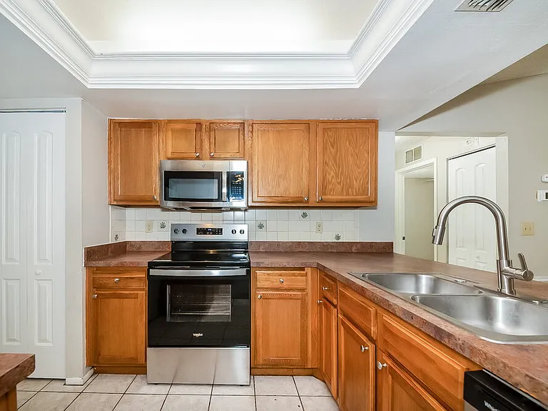 6434 Carmella Way — Photo 6