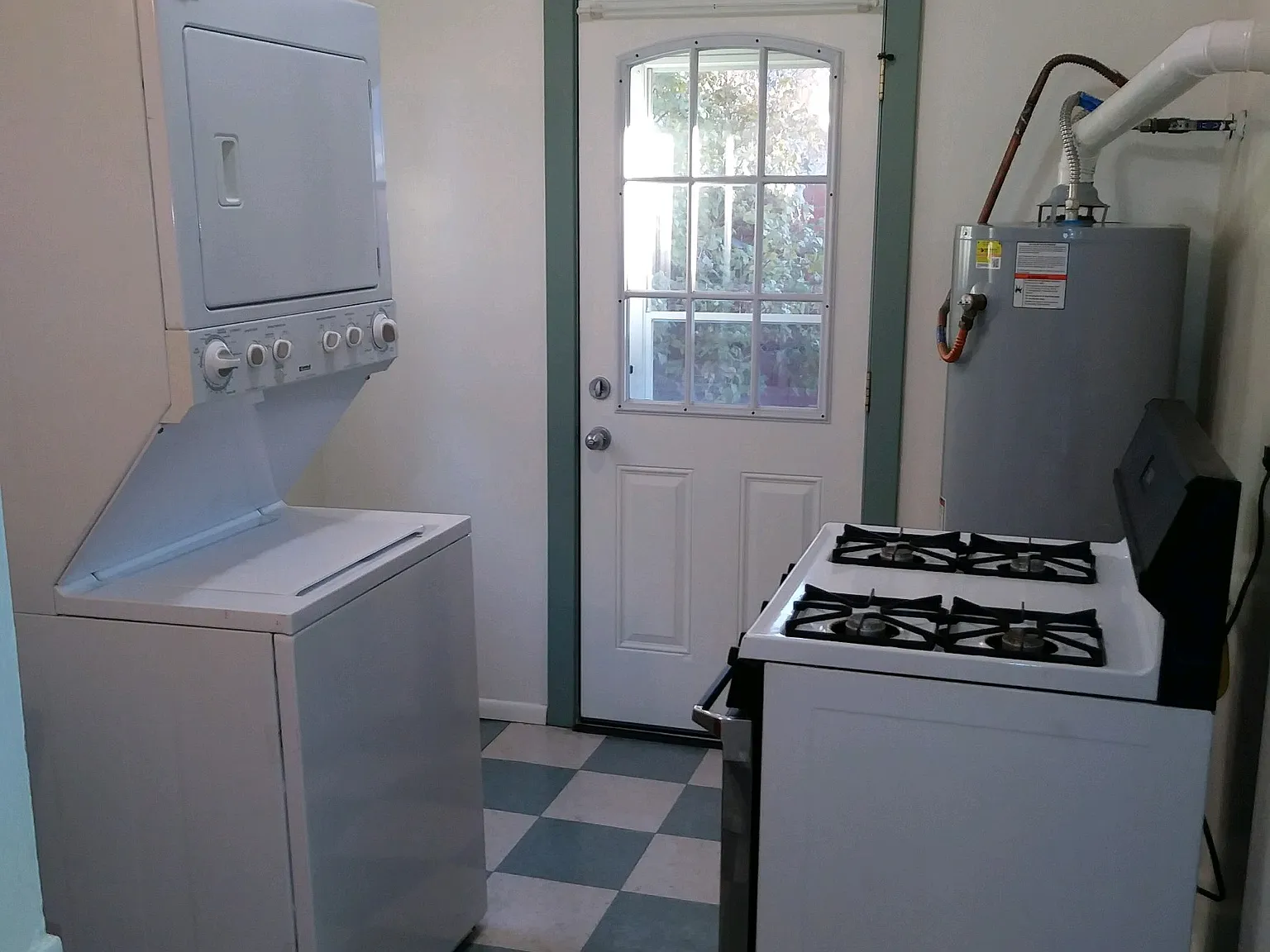 1 bed, 600 sqft, $850 — Photo 2