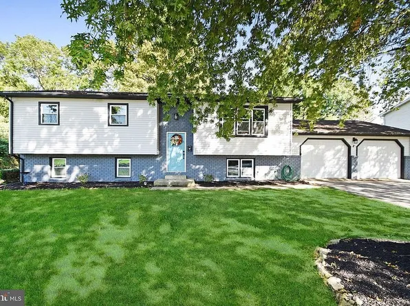 1635 Church Rd, Hummelstown, PA 17036