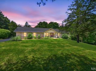 3939 Burgio Ln, Hillsboro, MO 63050