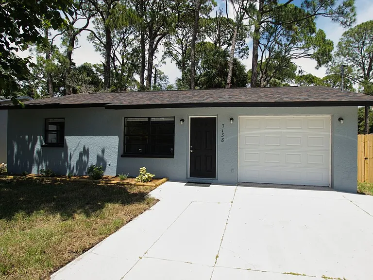 7138 Oakwood Dr — Photo 1