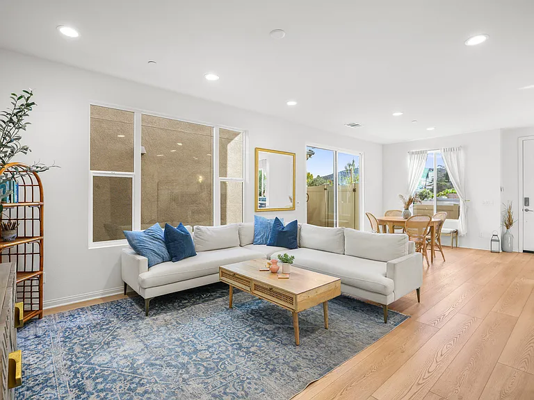 2612 Babaco St — Photo 12