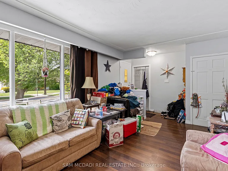 3456 Rexway Dr #UPPER — Photo 5