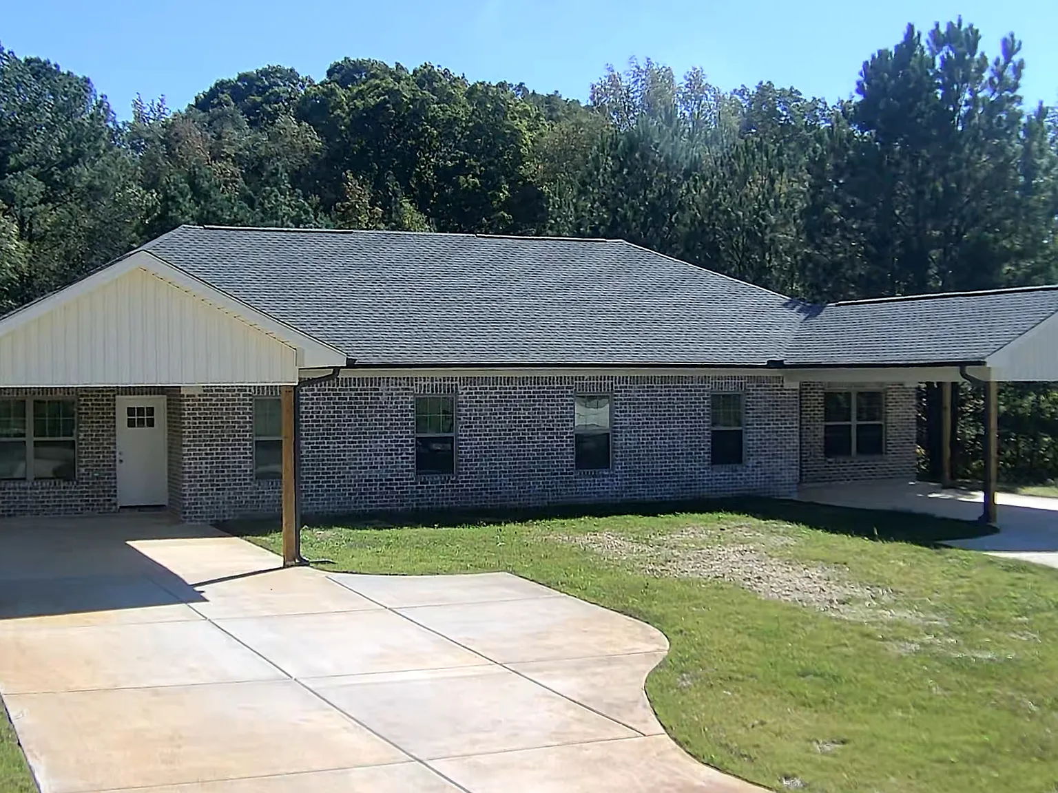 3 bed, 1240 sqft, $1,495 — Photo 1