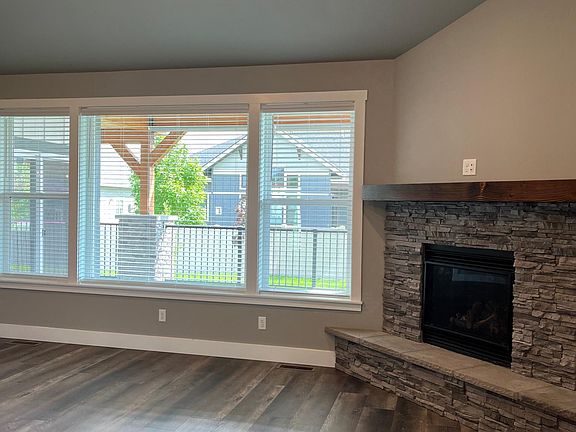 Gas fireplace in Great Room