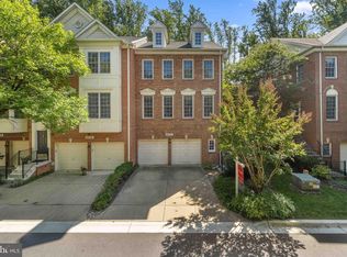 6032 Stonehenge Pl, Rockville, MD 20852
