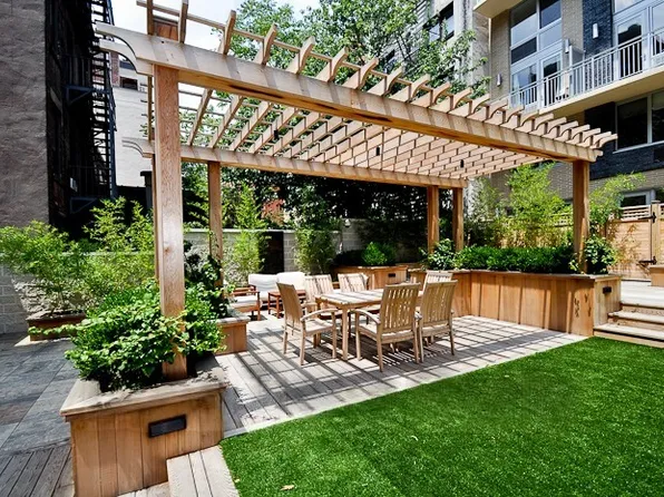 505 West 47th Street image 1 of 10