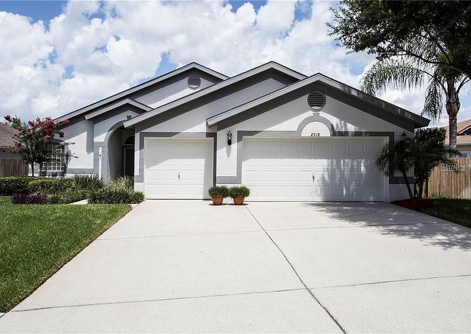1st image of 2518 Groveway Dr