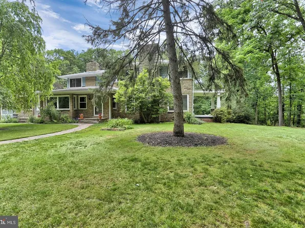 175 Pickett Rd, Dover, PA 17315