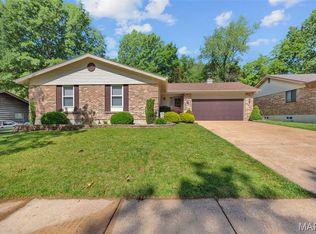 737 Vanderville Dr, Fenton, MO
