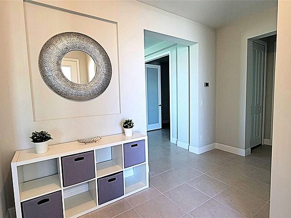 4th image of 127 Okeeffe Cir