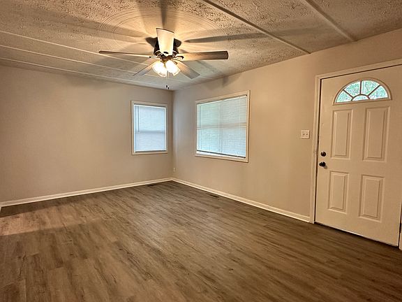 2nd image of 841 Pierce St