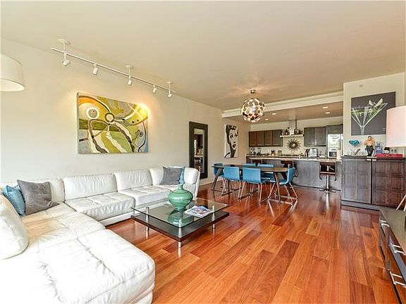 5th image of 210 Lee Barton Dr Unit 218