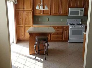 3303 Kirkwood Rd, Bloomington, IL 61704