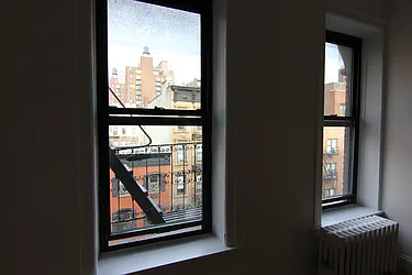 Rented by HOLTON REAL ESTATE INC.