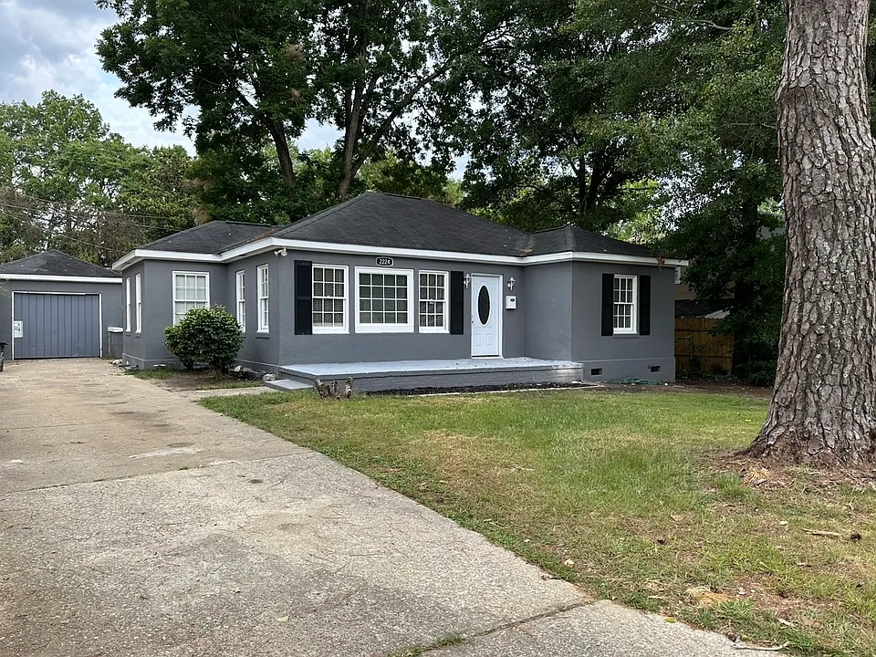 2224 Camille Dr