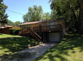 3207 NE 39th St, Kansas City, MO 64117
